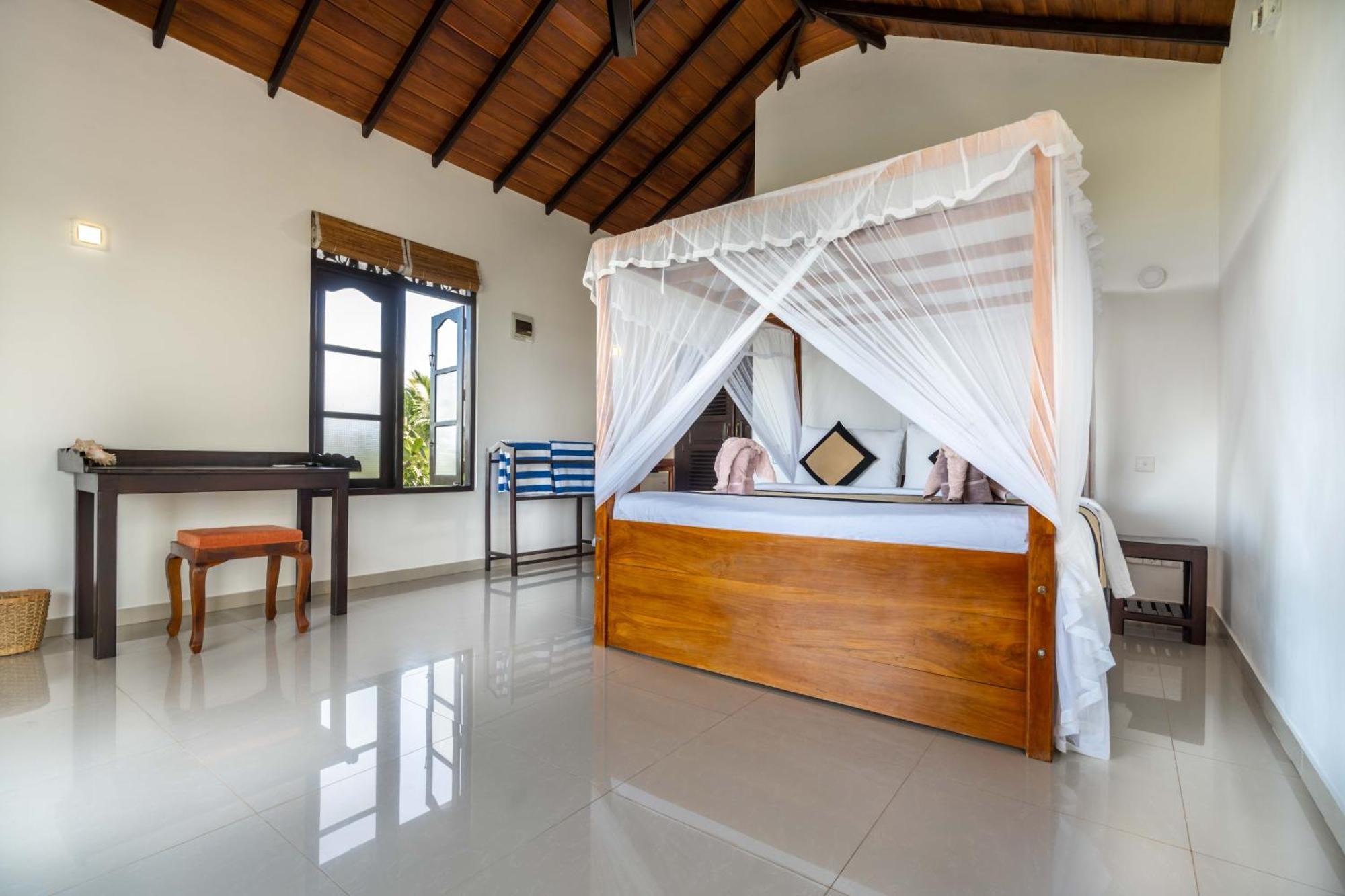 Hotel Ananthaya 4*